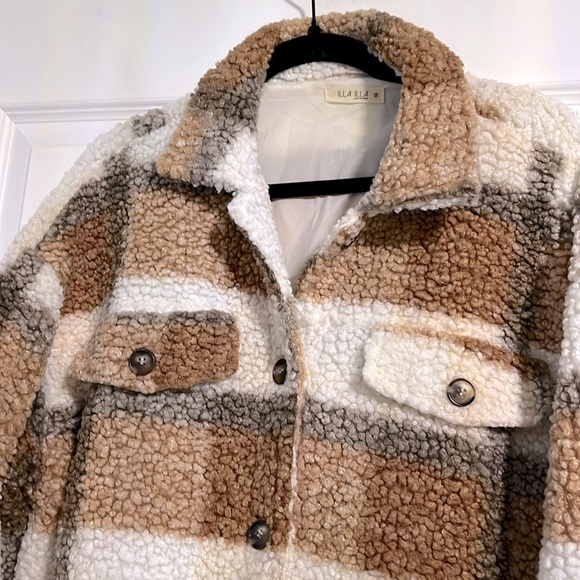 Plaid Sherpa Jacket - Cream and Tan Fully Lined (Relaxed Fit) - Picture 3 of 9